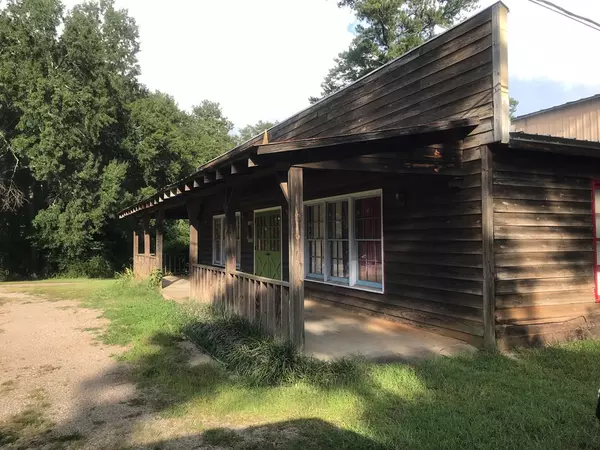 Eatonton, GA 31024,835 Monticello RD