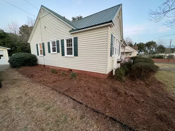 Johnston, SC 29832,208 Edisto ST