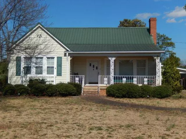 208 Edisto ST, Johnston, SC 29832