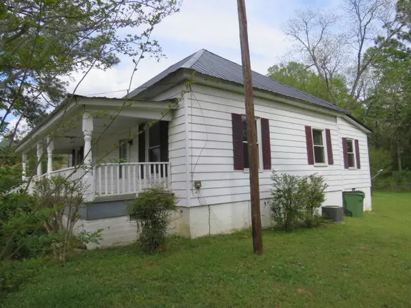 Mccormick, SC 29835,607 CAROLINA STREET