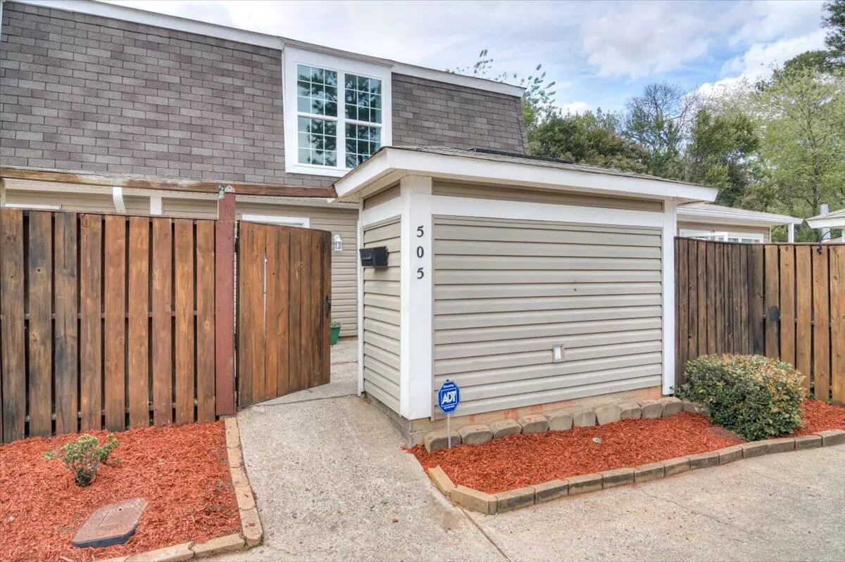 North Augusta, SC 29841,505 VANCOUVER RD