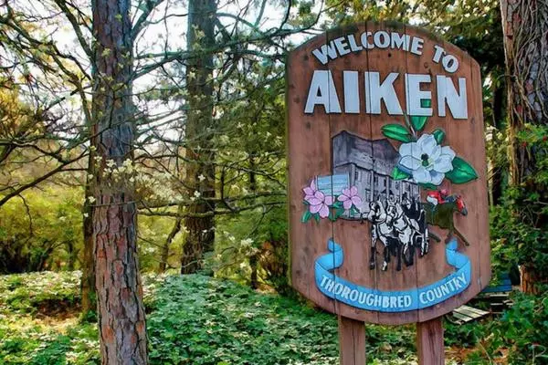 Aiken, SC 29801,805 COURTLAND DR