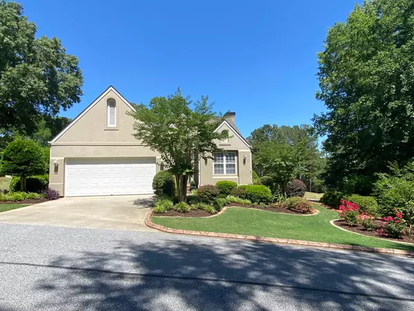 Greenwood, SC 29649,122 VILLAGE RD