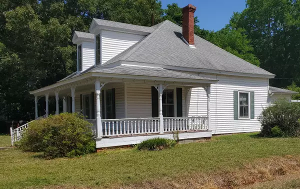 Mccormick, SC 29835,210 S MAPLE ST