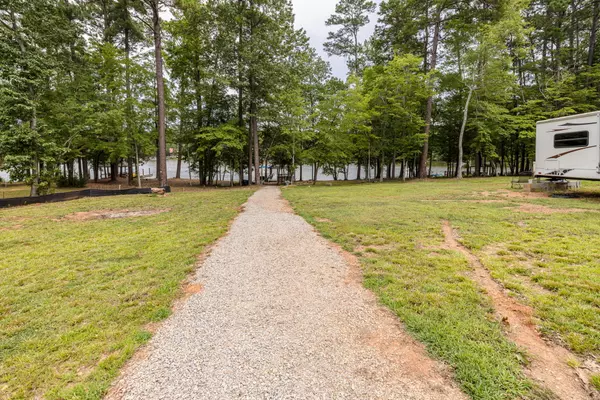 Batesburg-leesville, SC 29006,167 SPLIT OAKS LN