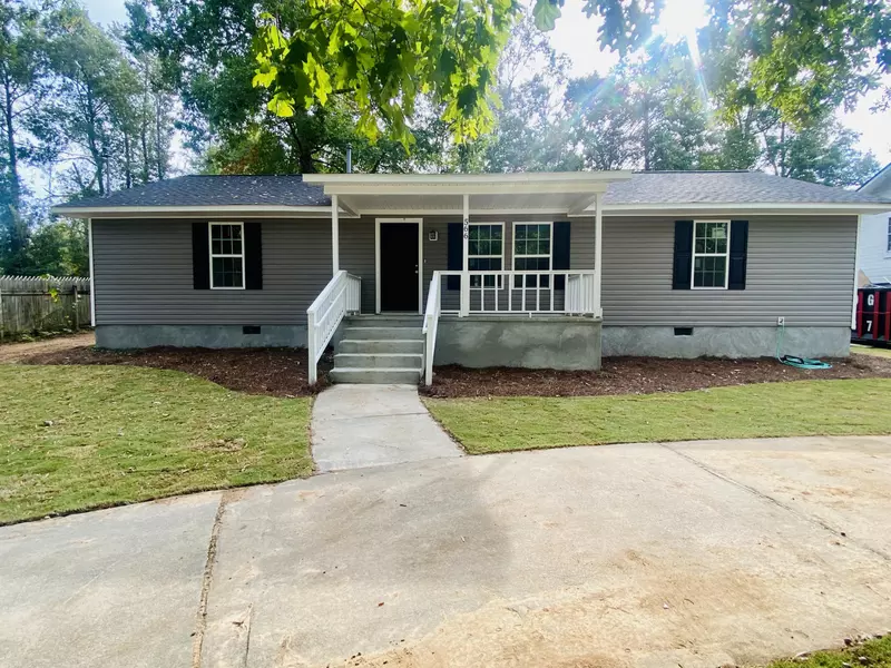 566 SHADOWMOOR CIR, Thomson, GA 30824