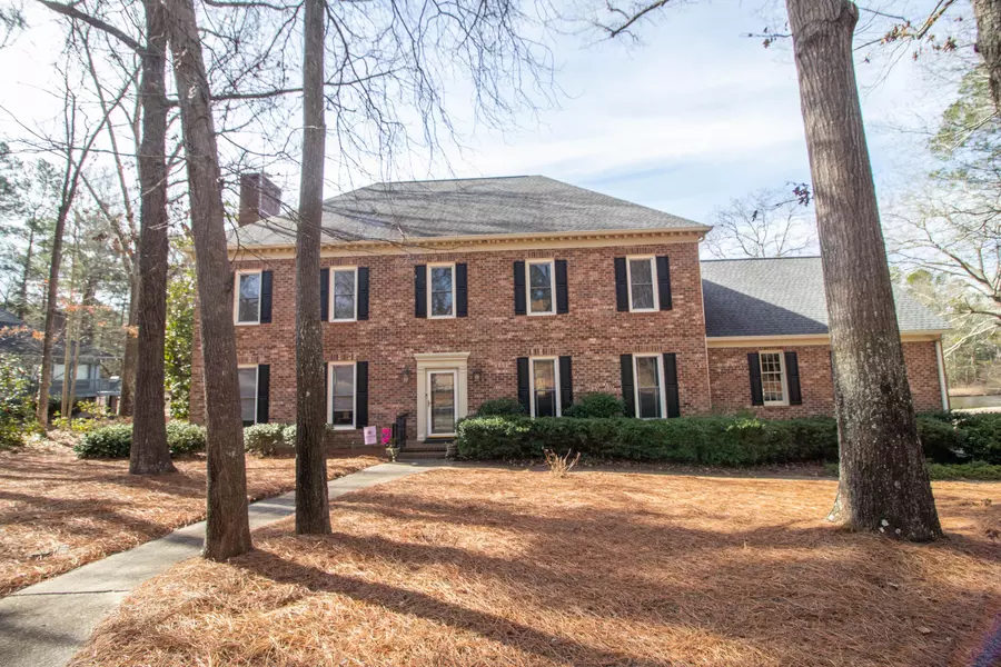 11 W INVERNESS ST W ST, Aiken, SC 29803