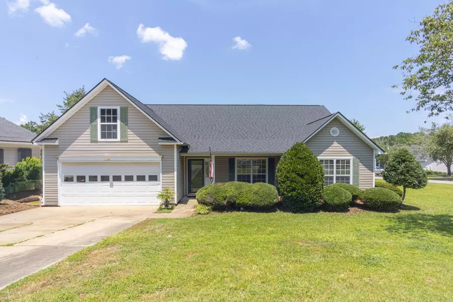 400 KNOTTS CT, Lexington, SC 29073