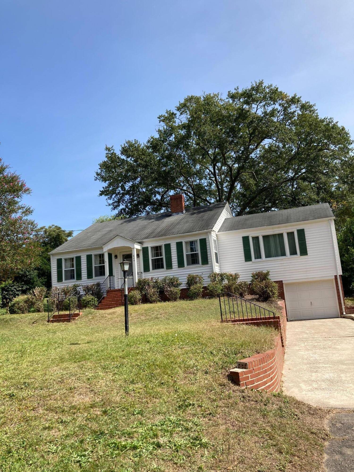 North Augusta, SC 29841,603 LAKE AVE