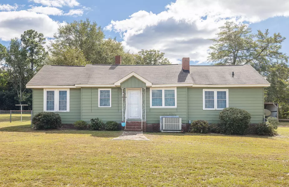 321 HILLVIEW DR, Graniteville, SC 29829