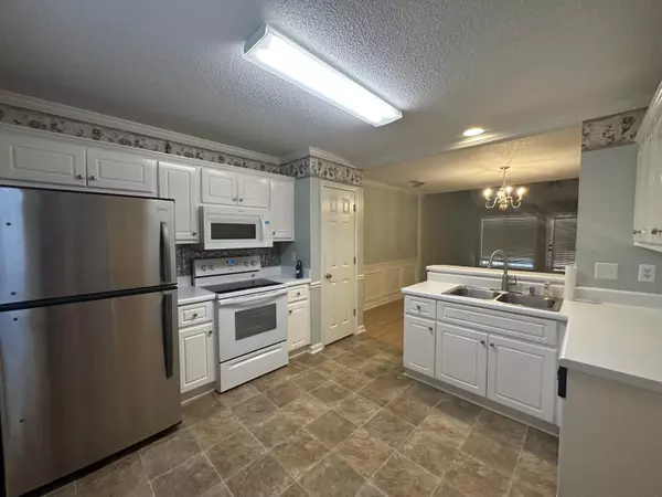 Grovetown, GA 30813,104 HARVESTWOOD DR
