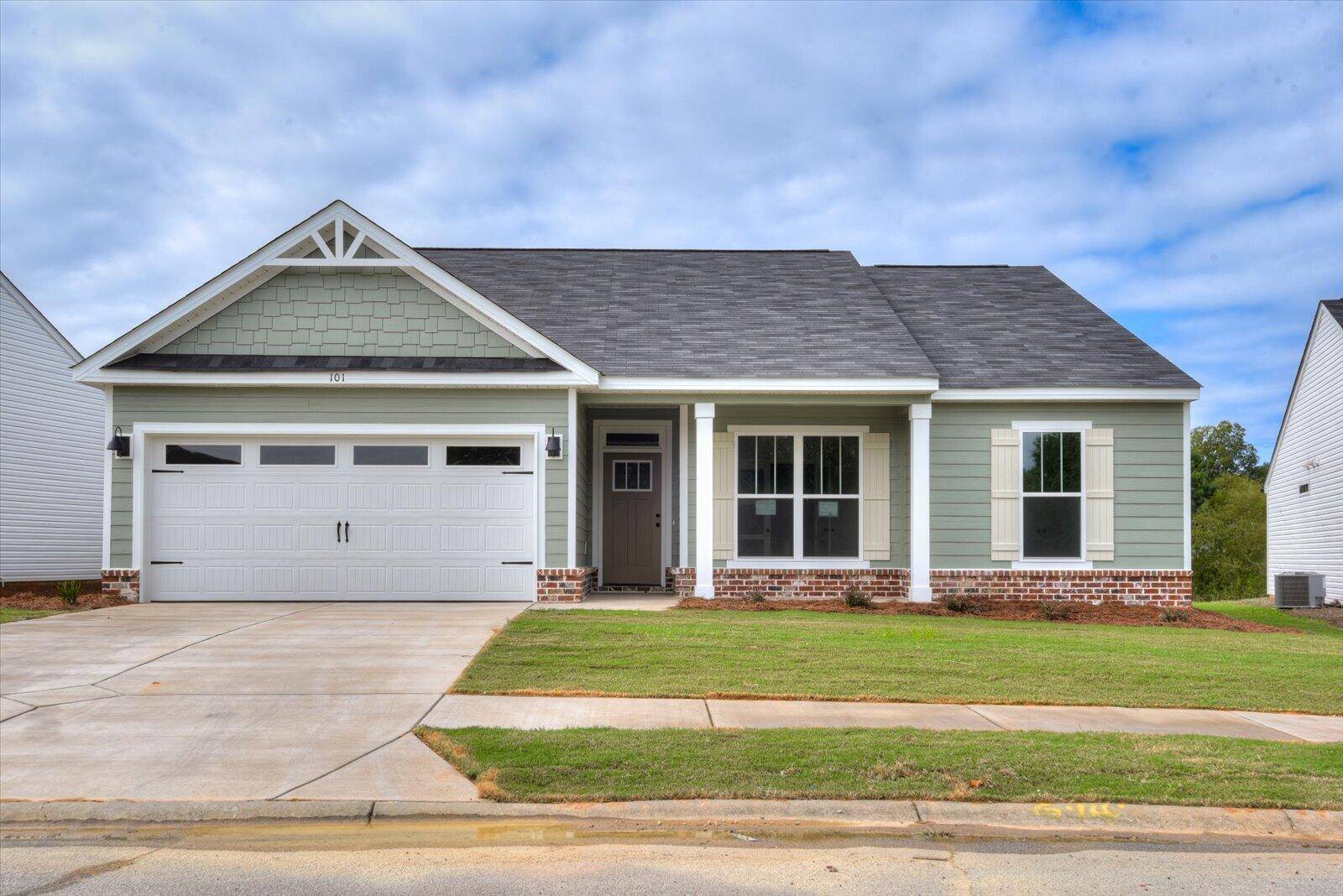 101 ORCHARD CIR, Edgefield, SC 29824
