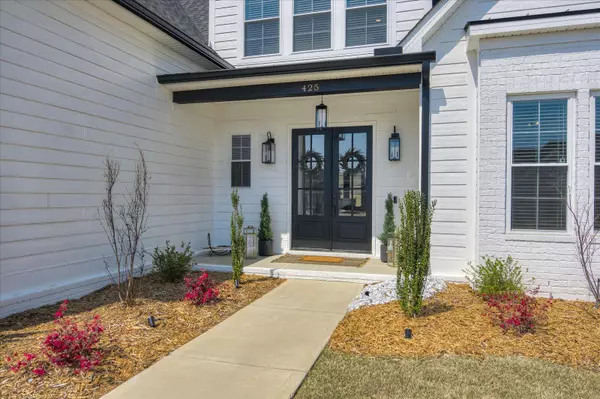 Evans, GA 30809,425 WOODLAWN ST