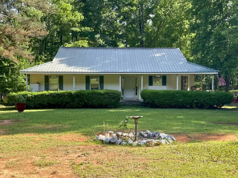 6604 COBBHAM RD, Appling, GA 30802