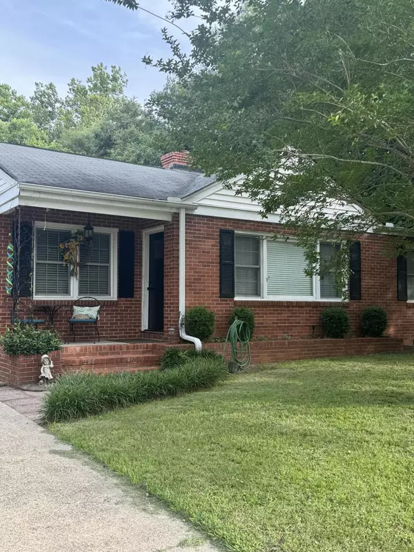 Aiken, SC 29803,214 CRESTWOOD DR