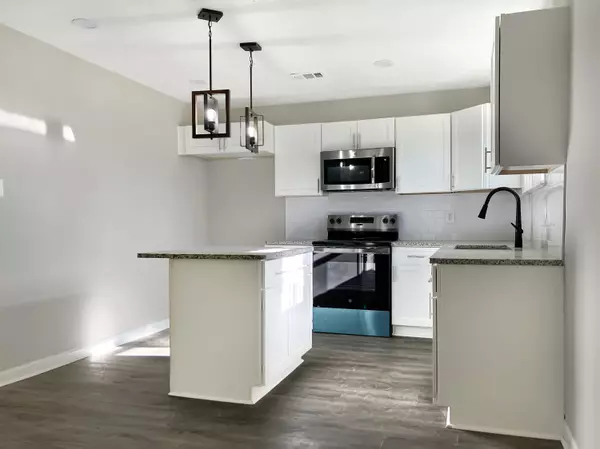 Johnston, SC 29832,2075 LAKEVIEW DR