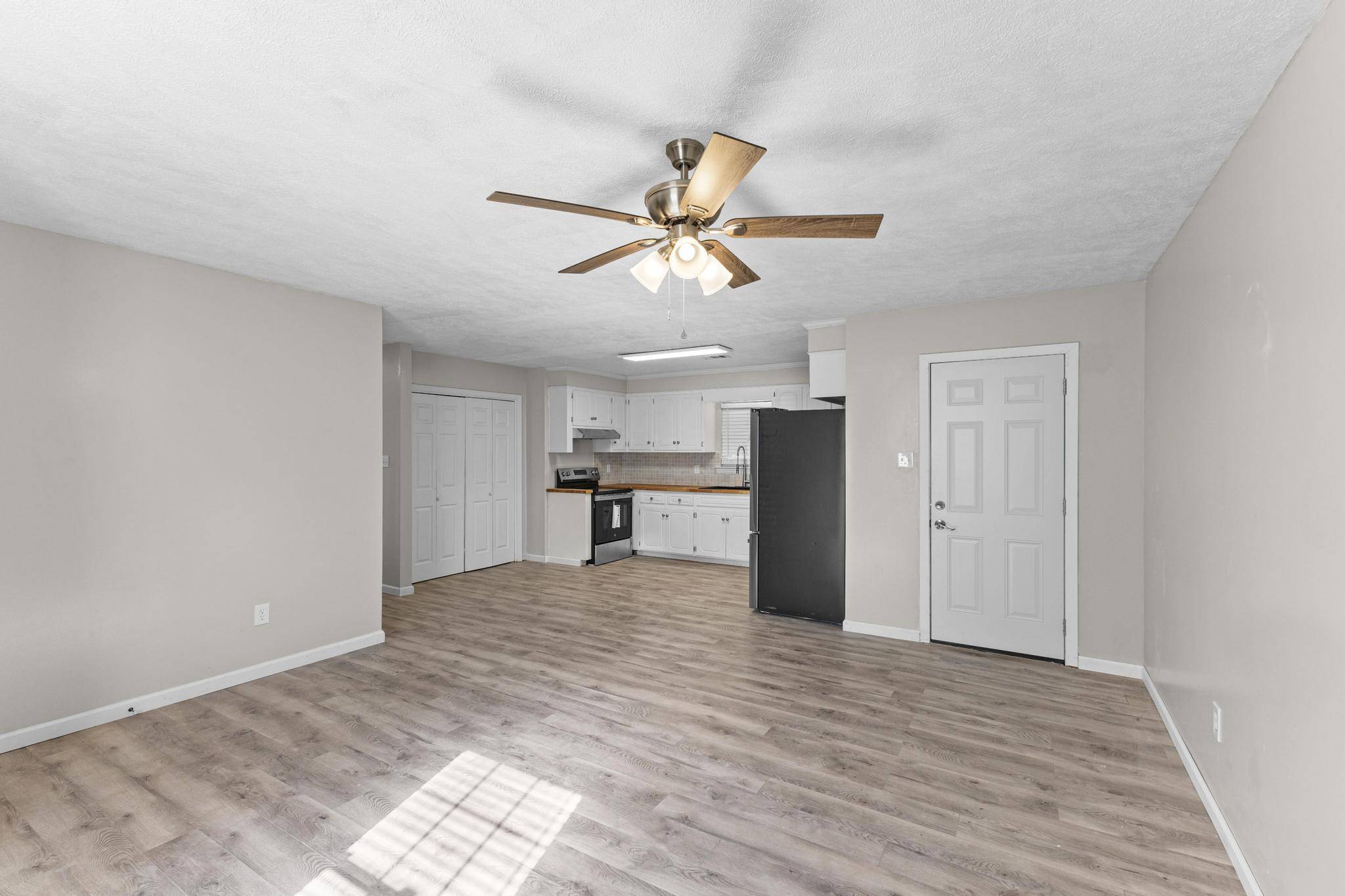 Aiken, SC 29801,902 NW TEAGUE ST