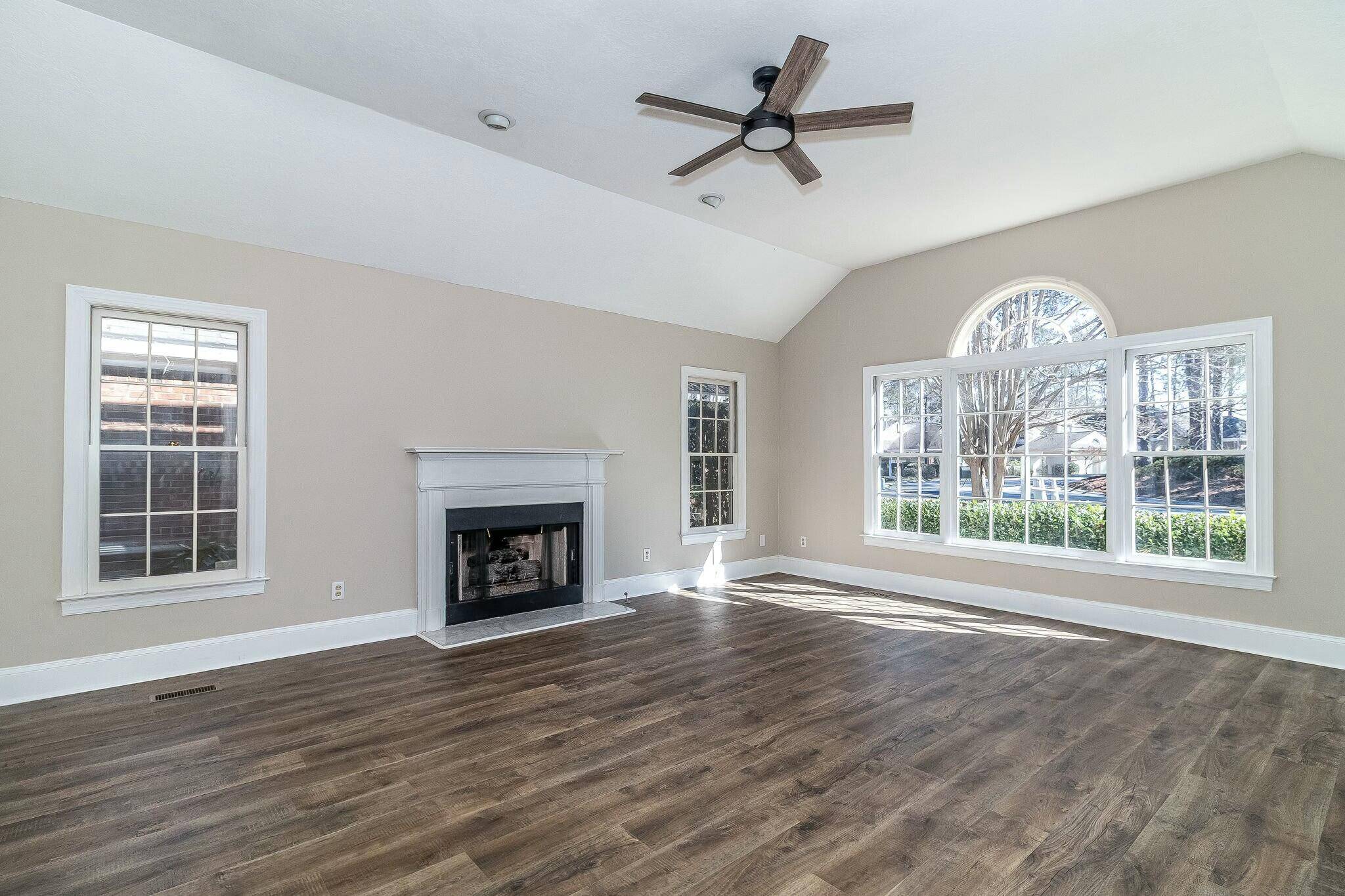 Evans, GA 30809,715 MAGRUDER LNDG