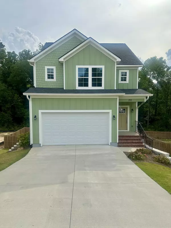 North Augusta, SC 29841,252 MOSSY OAK CIR