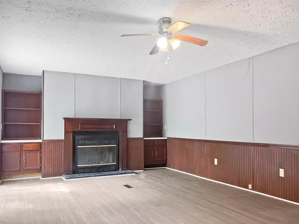 Thomson, GA 30824,4112 Quail Farm RD