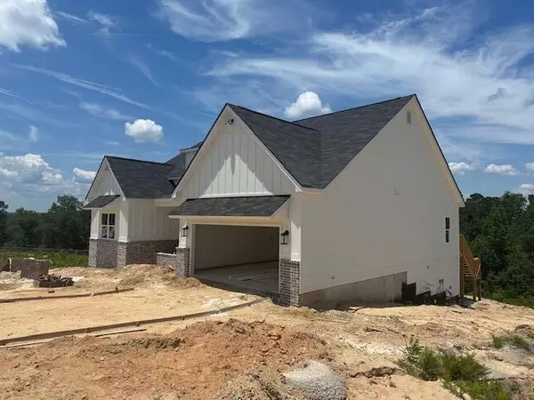 Graniteville, SC 29829,8144 Crossbow LNDG