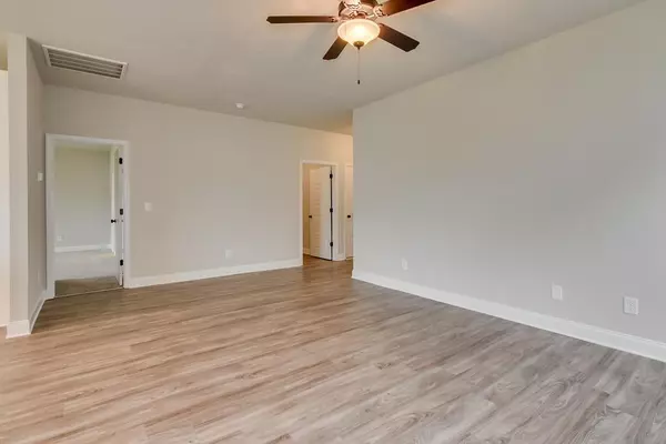 North Augusta, SC 29860,374 Mill Stone LN
