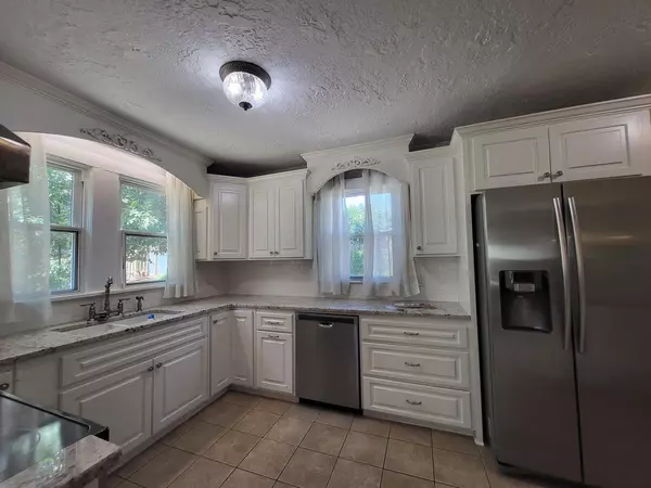 North Augusta, SC 29841,304 W Pine Grove AVE