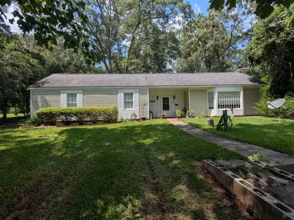 208 Thurmond ST,  Edgefield,  SC 29824