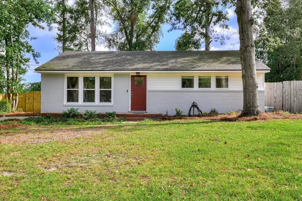 2033 Wren RD,  North Augusta,  SC 29841