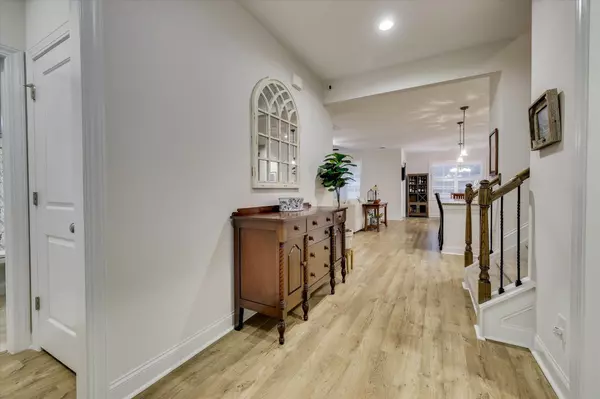 North Augusta, SC 29860,128 Fitzsimmons DR