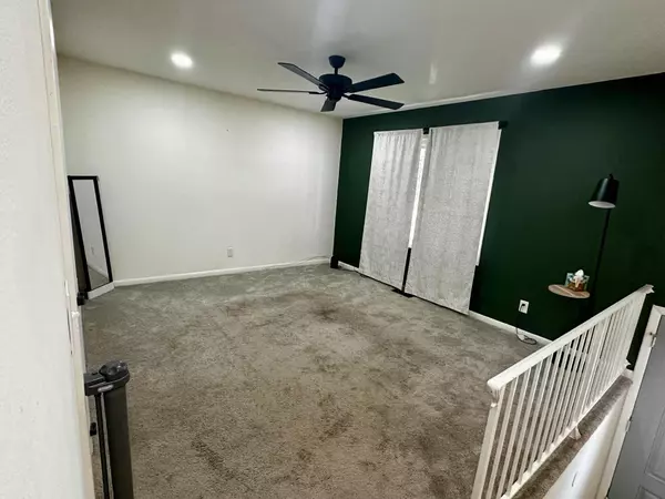 North Augusta, SC 29841,325 W Hugh ST