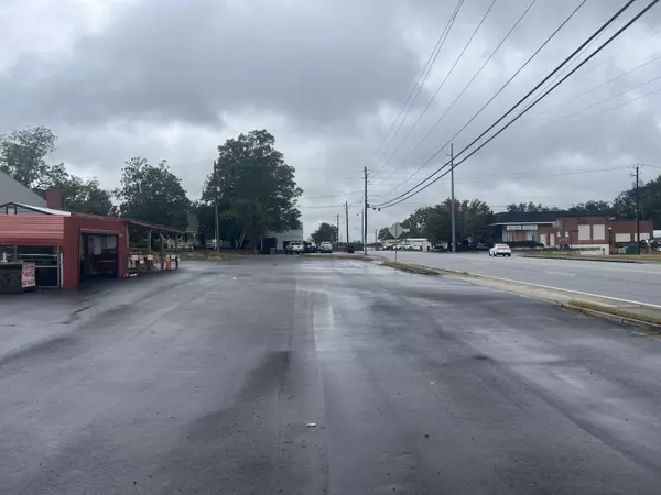 Thomson, GA 30824,207 E Hill ST