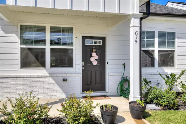 Graniteville, SC 29829,635 Quartz LN