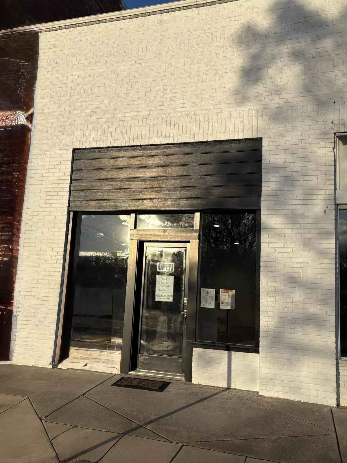 Mccormick, SC 29835,126 N Main ST