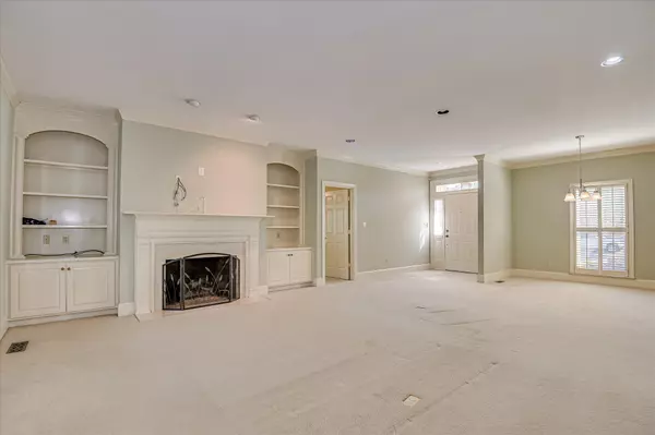 Martinez, GA 30907,694 Woodhall Abbey CT