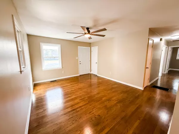 Millen, GA 30442,319 Brown AVE