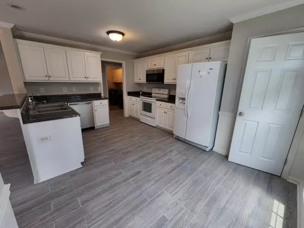 Grovetown, GA 30813,572 Lory LN