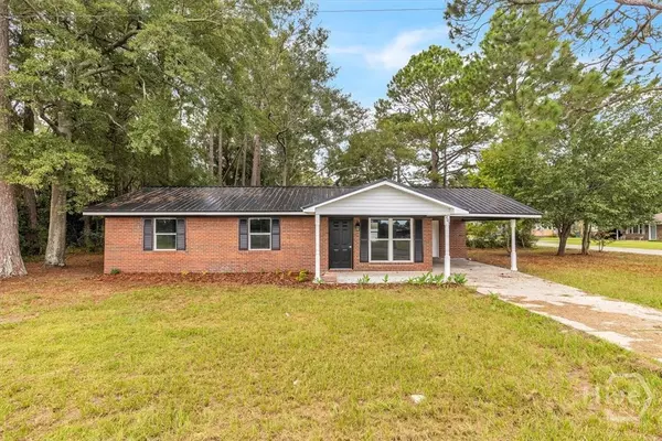 203 Azalea RD, Glennville, GA 30427