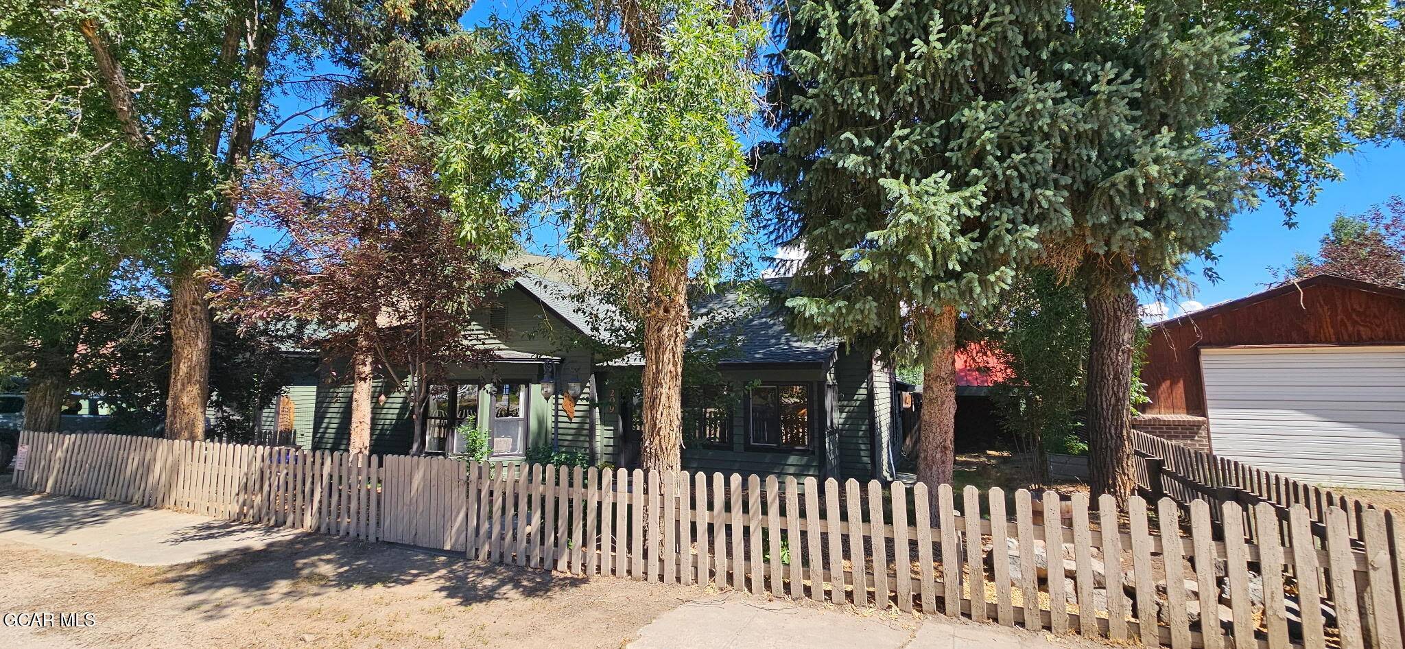 209 BYERS AVE, Hot Sulphur Springs, CO 80451