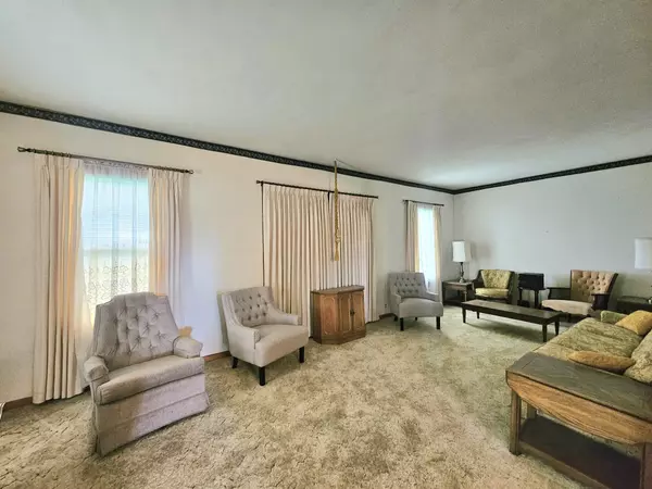 Durant, IA 52747,2098 325TH STREET