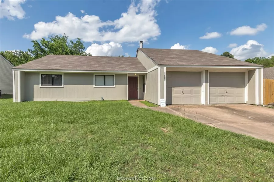 1507 Lemon Tree LN, College Station, TX 77840