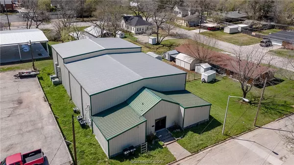 Caldwell, TX 77836,105 N Echols ST