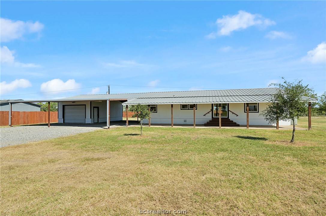 11560 Timber LN, North Zulch, TX 77872