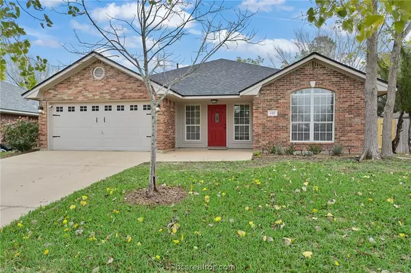 1312 Baywood LN, College Station, TX 77845