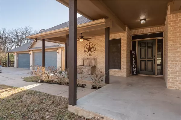 19249 Pipeline RD, College Station, TX 77845