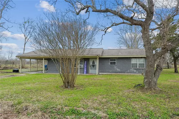 Navasota, TX 77868,560 W Louise ST