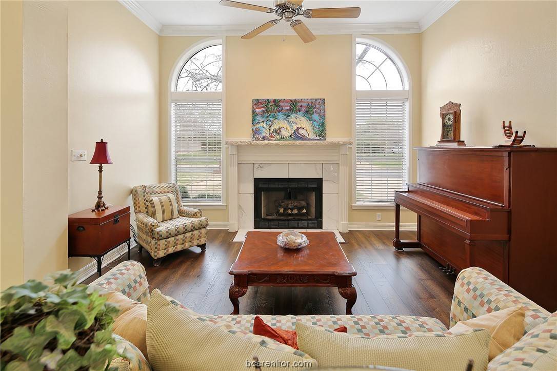 College Station, TX 77845,8414 Shadow Oaks