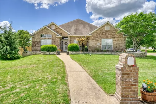 2069 Ravenstone, College Station, TX 77845