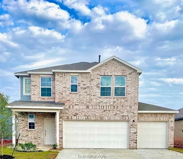 1903 Spyglass DR, Navasota, TX 77868