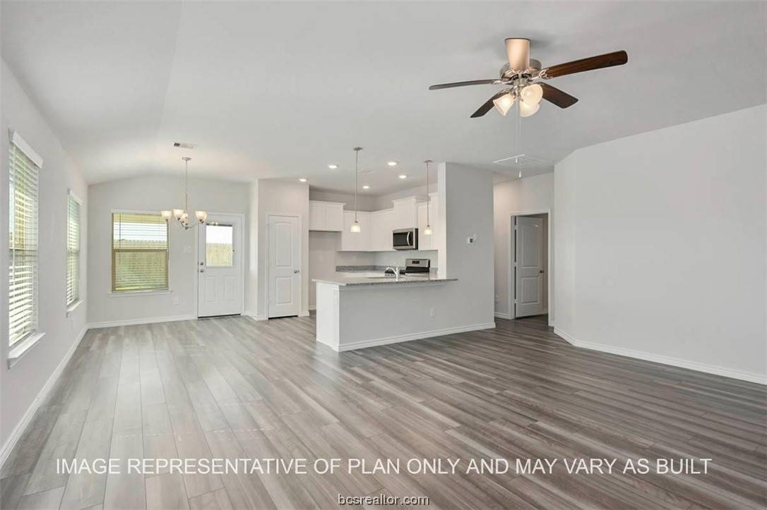 2160 Chief ST, Bryan, TX 77807